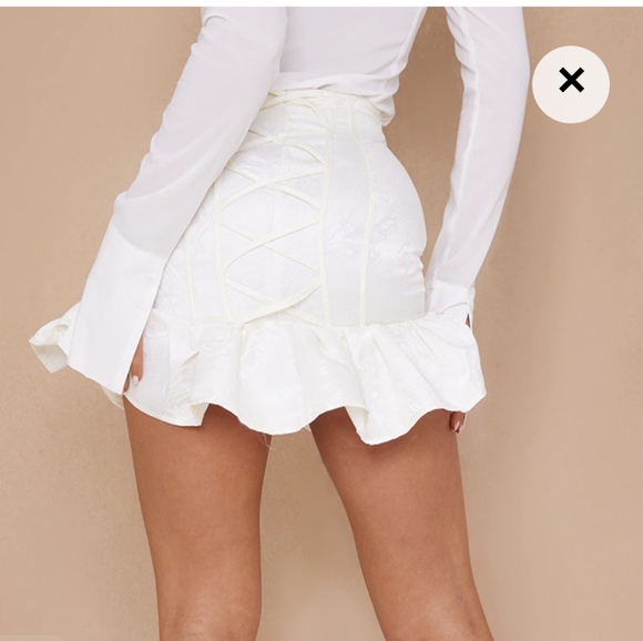 New cream corset mini skirt size 12 - Picture 2 of 7